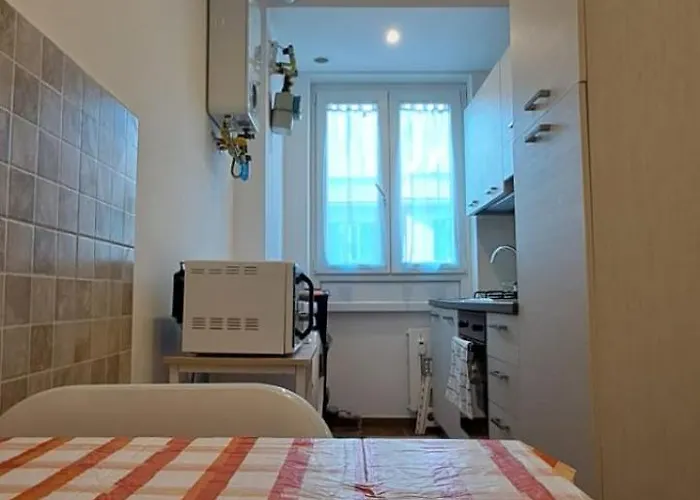 Casa Chiabrera * Roma